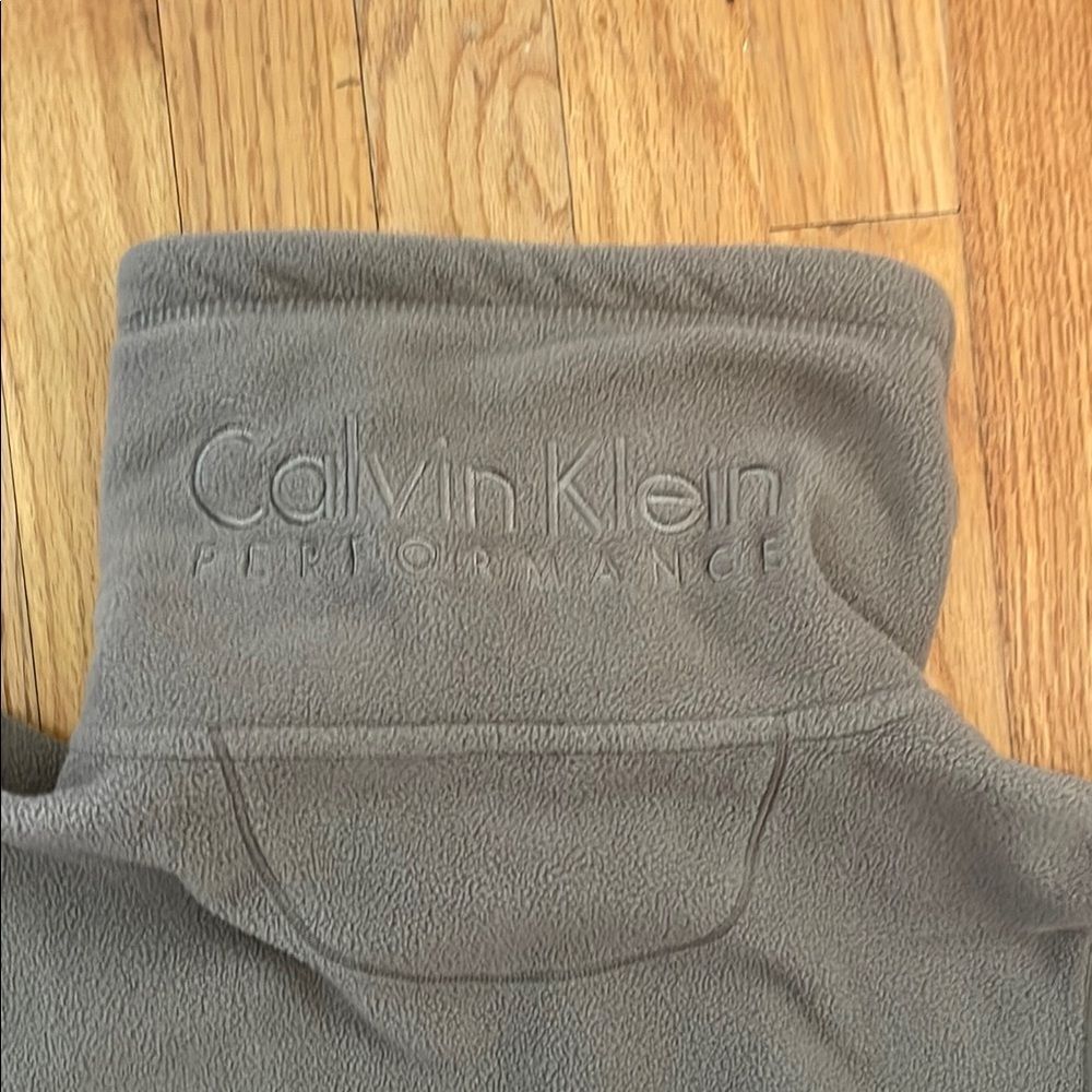 Calvin Klein Performance Women’s XL Tan/Taupe Fleece Vest Zip Pockets Quick Dry - Picture 5 of 8